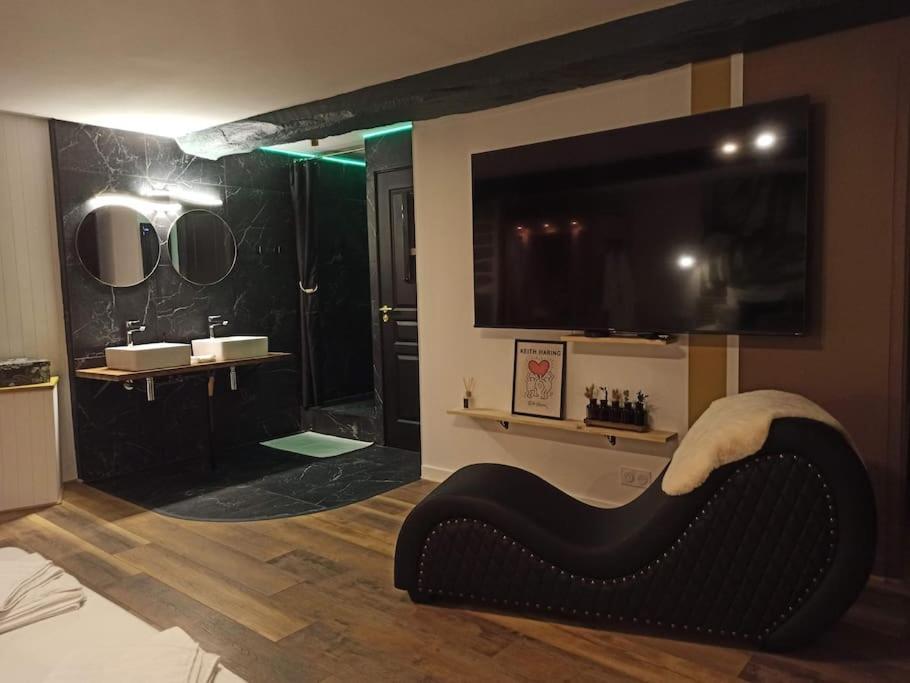 L'Etreinte, Gite De Charme Avec Jacuzzi Interieur Et Sauna Guemene-sur-Scorff Exterior photo