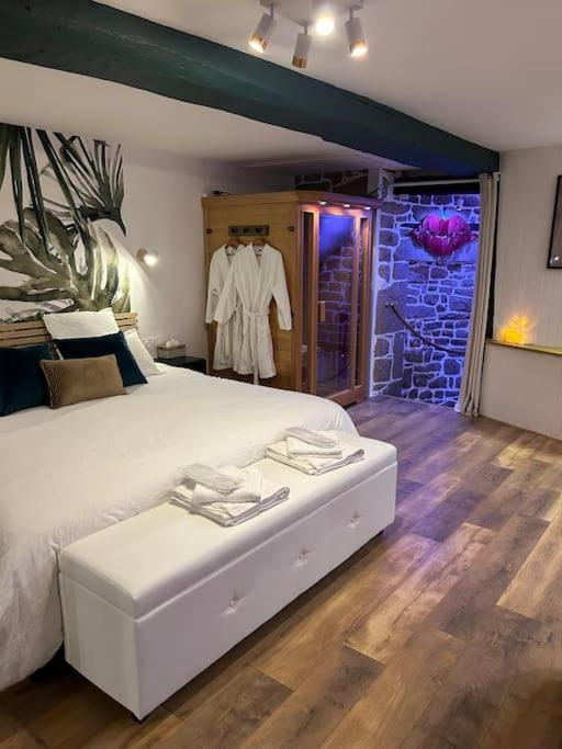 L'Etreinte, Gite De Charme Avec Jacuzzi Interieur Et Sauna Guemene-sur-Scorff Exterior photo