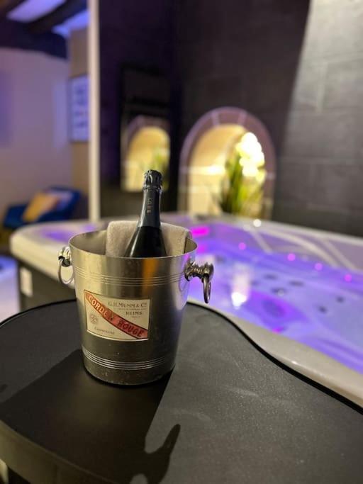L'Etreinte, Gite De Charme Avec Jacuzzi Interieur Et Sauna Guemene-sur-Scorff Exterior photo