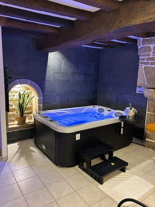 L'Etreinte, Gite De Charme Avec Jacuzzi Interieur Et Sauna Guemene-sur-Scorff Exterior photo